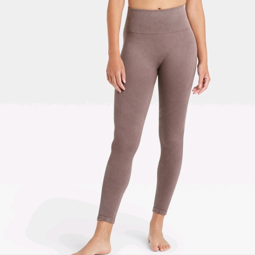 JoyLab Leggings and Sports bra. - Picture 1 of 9